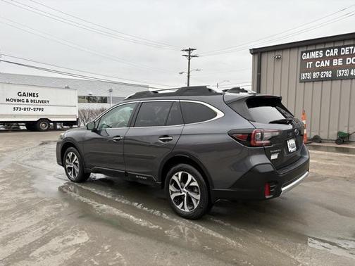 2022 Subaru Outback Touring