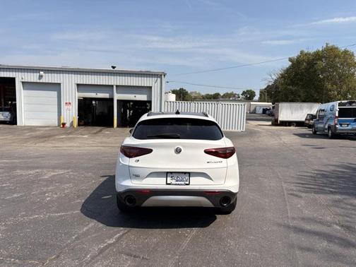 2022 Alfa Romeo Stelvio Ti