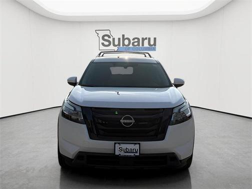 2022 Nissan Pathfinder SV 4WD