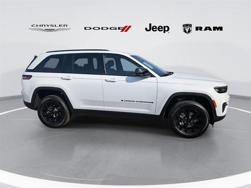 2025 Jeep Grand Cherokee Altitude