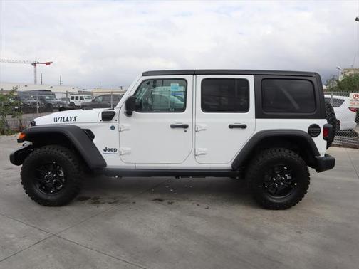 2025 Jeep Wrangler 4xe Willys