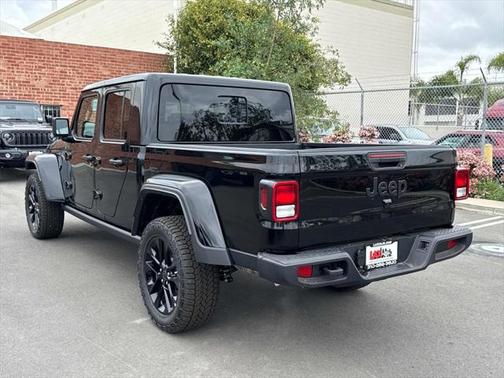 2025 Jeep Gladiator Nighthawk