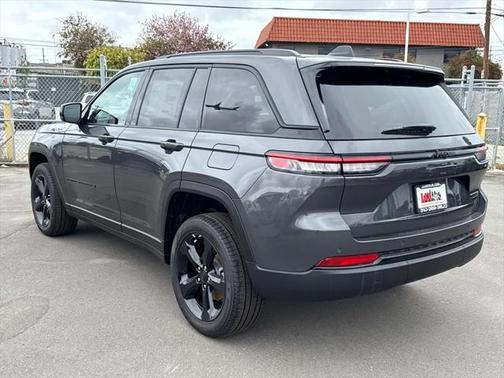 2025 Jeep Grand Cherokee Limited X