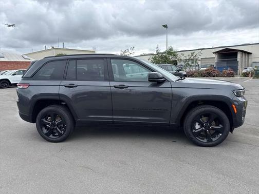 2025 Jeep Grand Cherokee Limited X