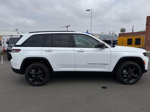 2025 Jeep Grand Cherokee Limited X