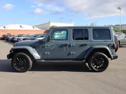 2025 Jeep Wrangler 4xe Sahara