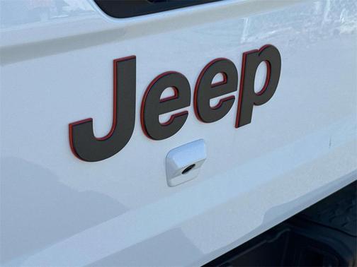 2025 Jeep Gladiator Mojave X