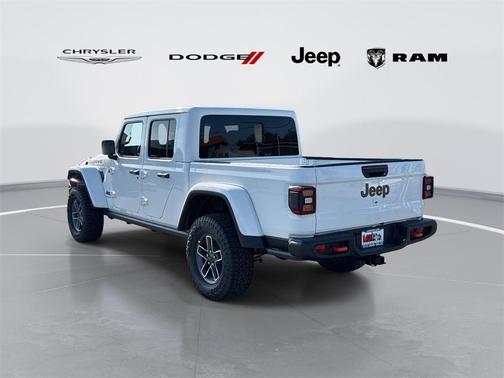 2025 Jeep Gladiator Mojave X