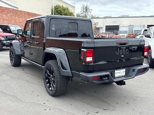 2025 Jeep Gladiator Nighthawk