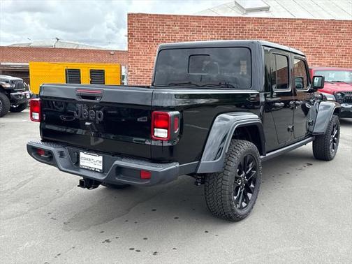 2025 Jeep Gladiator Nighthawk