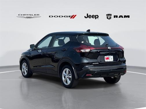 2022 Nissan Kicks S