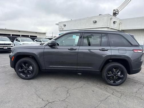2025 Jeep Grand Cherokee Limited X