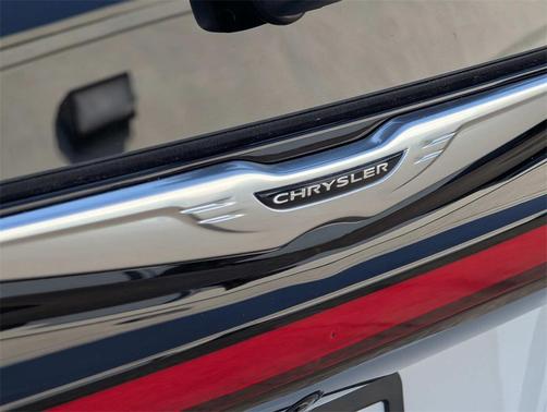 2025 Chrysler Pacifica L
