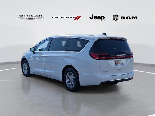 2025 Chrysler Pacifica L