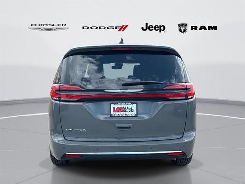 2025 Chrysler Pacifica L