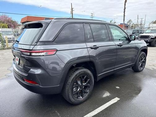 2025 Jeep Grand Cherokee Altitude