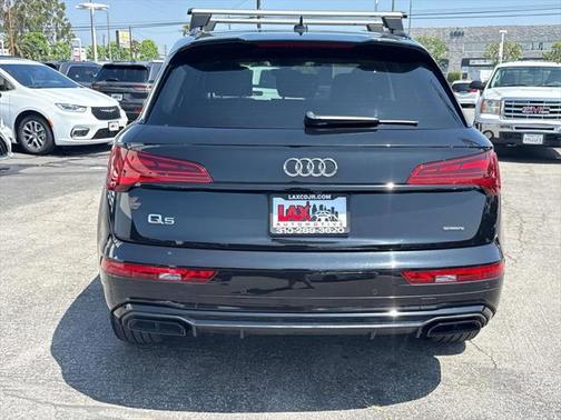 2022 Audi Q5 45 S line Premium Plus