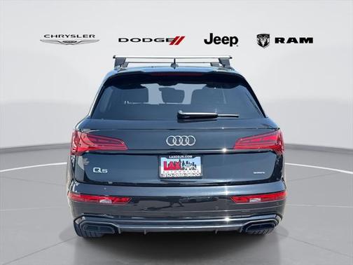 2022 Audi Q5 45 S line Premium Plus