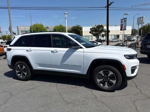 2023 Jeep Grand Cherokee 4xe Base