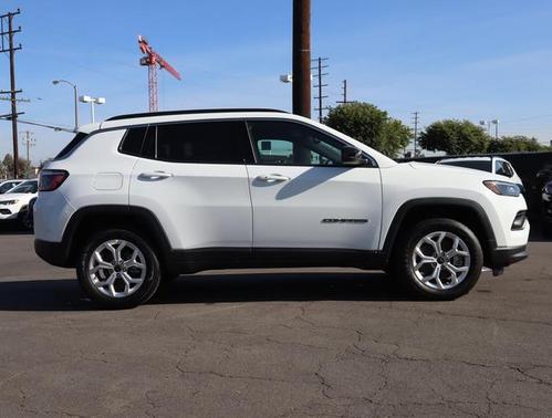 2025 Jeep Compass Latitude