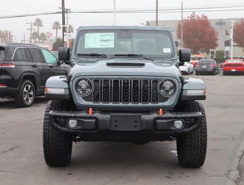 2025 Jeep Gladiator Mojave X