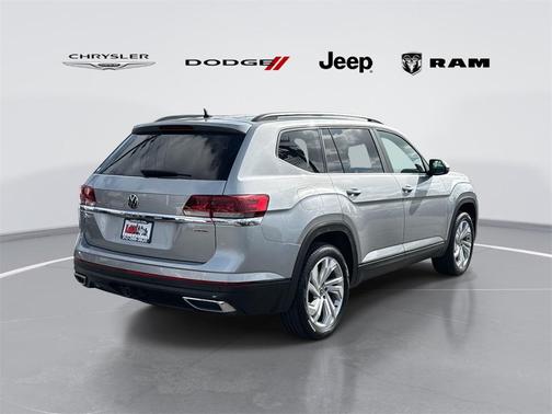 2022 Volkswagen Atlas 3.6L SE w/Technology