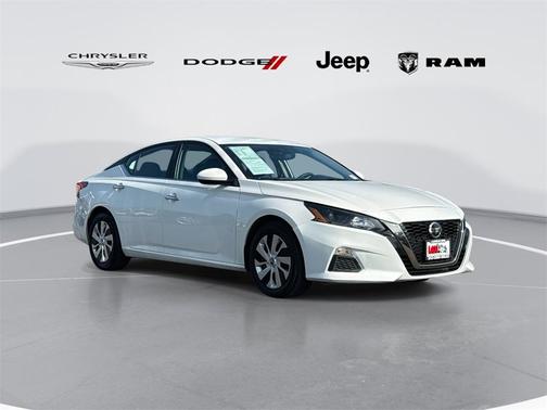 2022 Nissan Altima S FWD