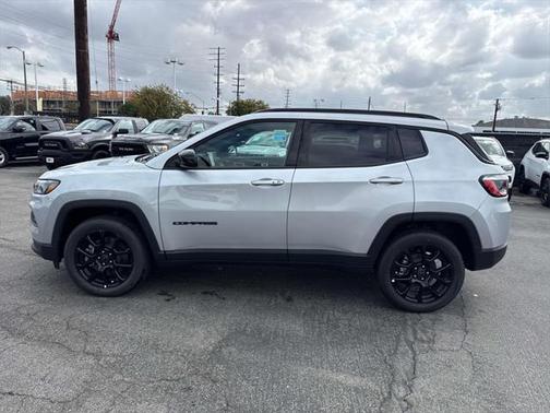 2025 Jeep Compass Latitude