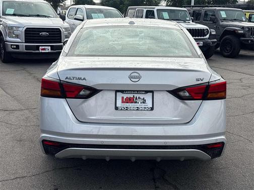 2024 Nissan Altima 2.5 SV