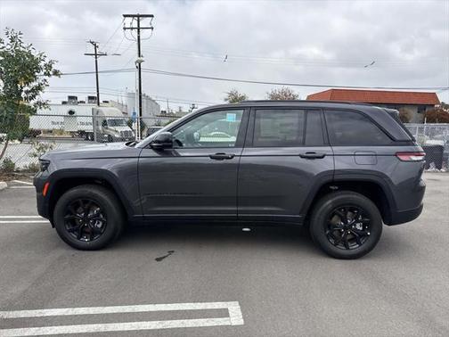 2025 Jeep Grand Cherokee Altitude