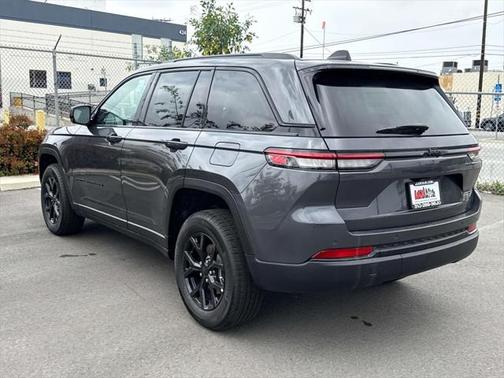 2025 Jeep Grand Cherokee Altitude