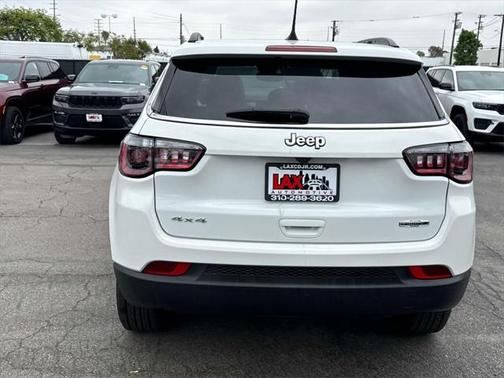 2022 Jeep Compass Latitude Lux