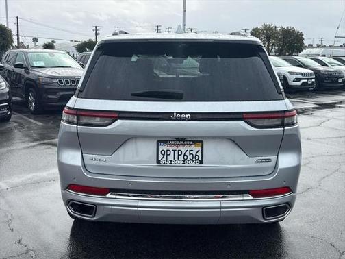 2022 Jeep Grand Cherokee Overland