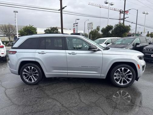 2022 Jeep Grand Cherokee Overland