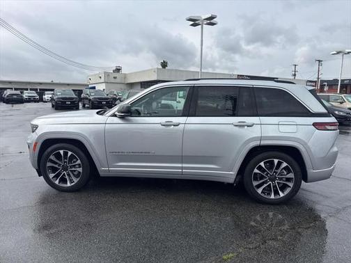 2022 Jeep Grand Cherokee Overland