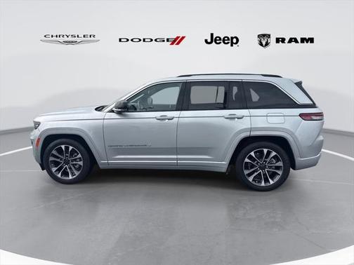 2022 Jeep Grand Cherokee Overland