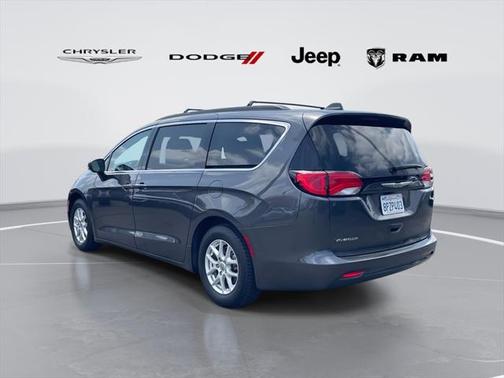 2021 Chrysler Voyager LXI