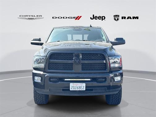 2017 RAM 2500 Laramie Crew Cab 4x4 6'4' Box