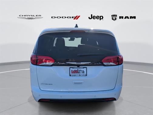 2026 Chrysler Voyager LX