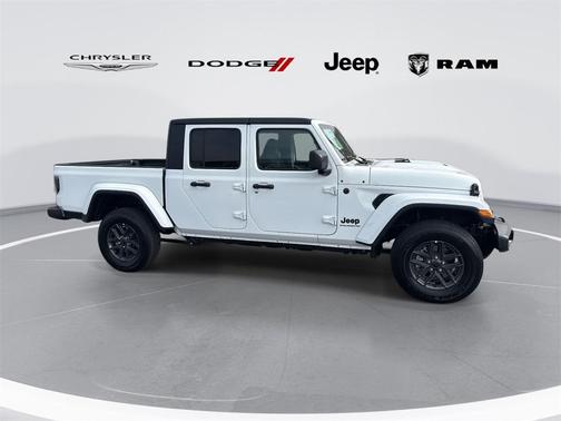 2025 Jeep Gladiator Sport S