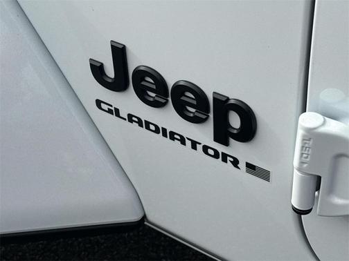 2025 Jeep Gladiator Sport S