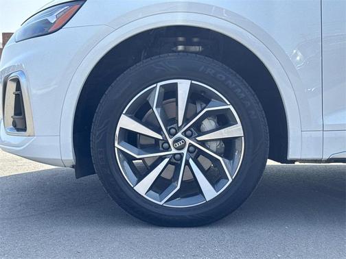 2023 Audi Q5 45 S line Premium Plus