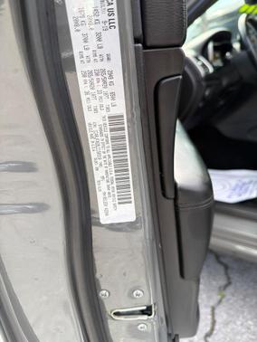 Sting-Gray Clearcoat 2020 Jeep Grand Cherokee Altitude