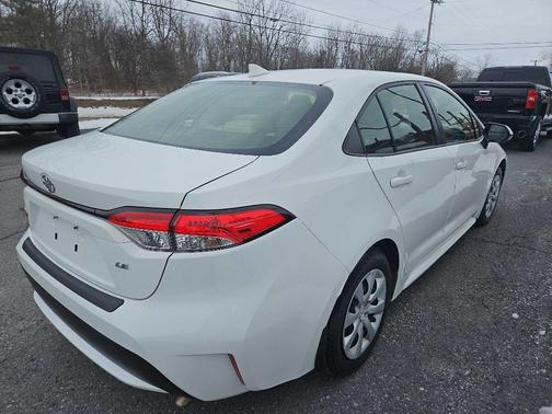 2022 Toyota Corolla LE