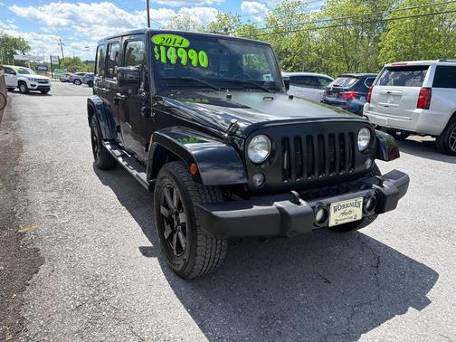 Black Clearcoat 2014 Jeep Wrangler Unlimited Altitude
