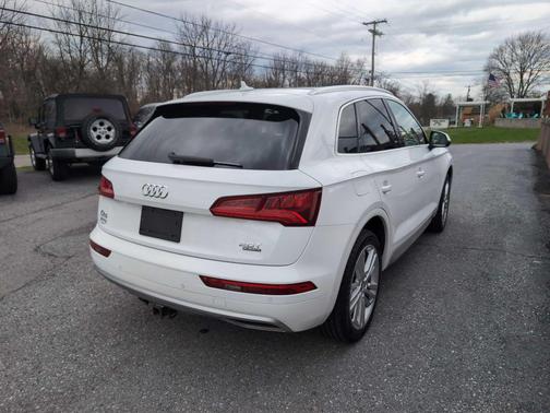2018 Audi Q5 2.0T Prestige