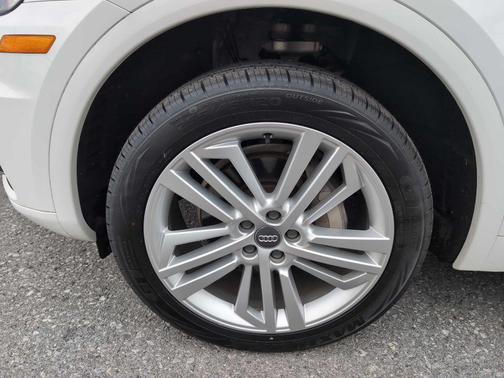 2018 Audi Q5 2.0T Prestige