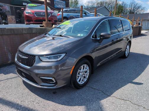 GRAY 2023 Chrysler Pacifica Touring L
