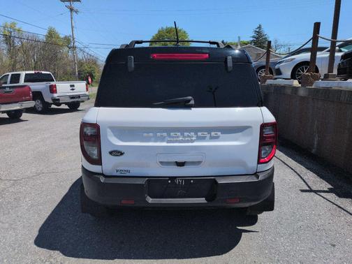 Oxford White 2021 Ford Bronco Sport Badlands