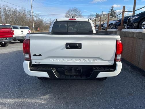 2021 Toyota Tacoma SR